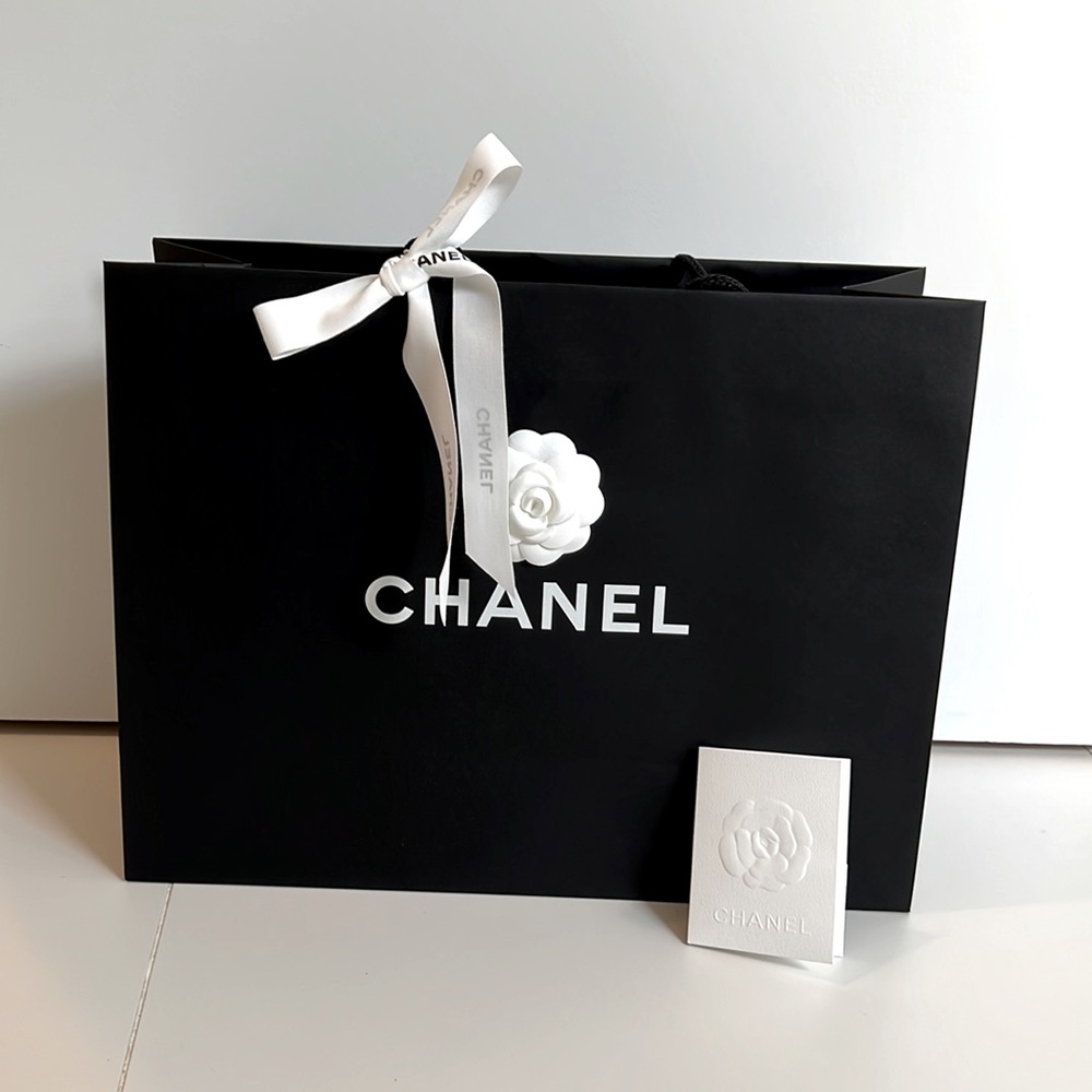 Chanel paper shopping bag